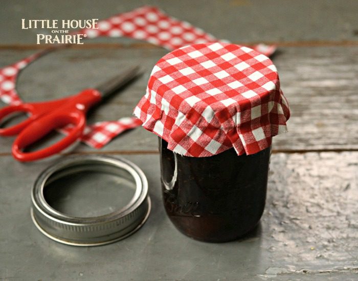 Make a delicious and homemade hostess gift with these old-fashioned plum preserves recipe by Little House on the Prairie.