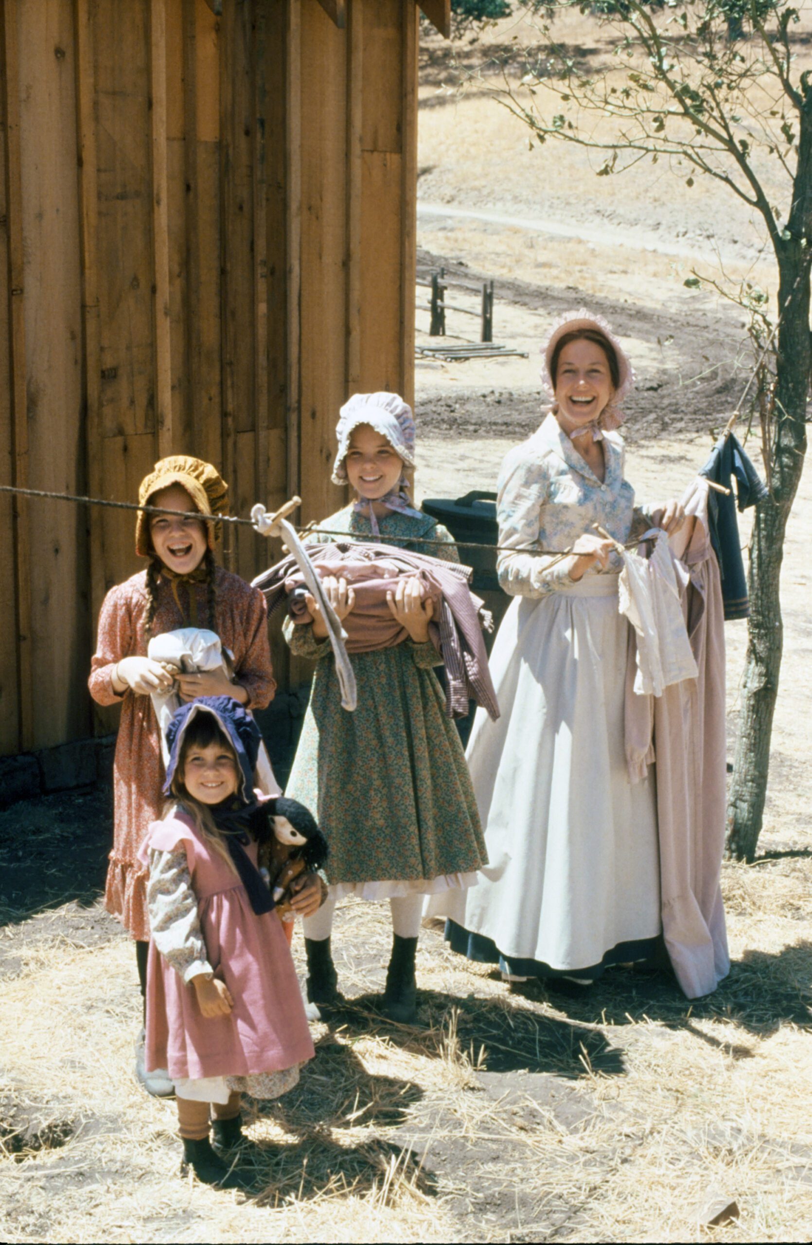 Little house on the prairie clearance clothing